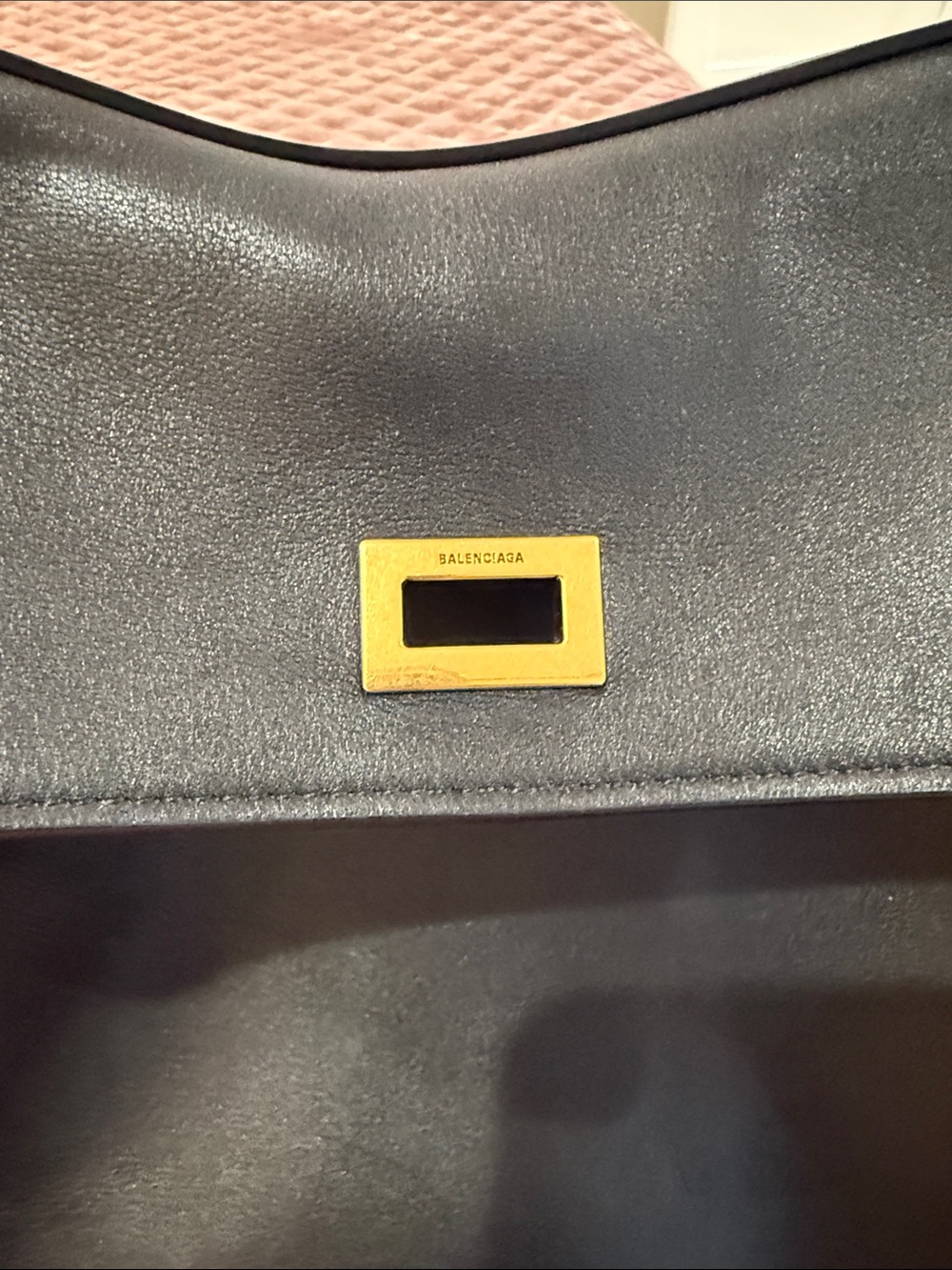 Balenciaga Rodeo Bag Medium Gold Hardware - Picture 2 of 11